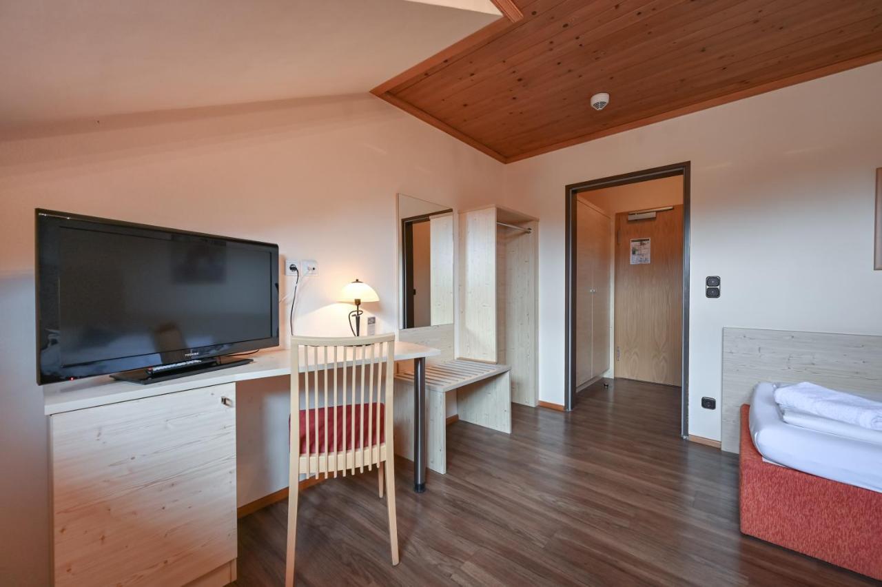 Hotel Weinbauer Швангау Екстериор снимка