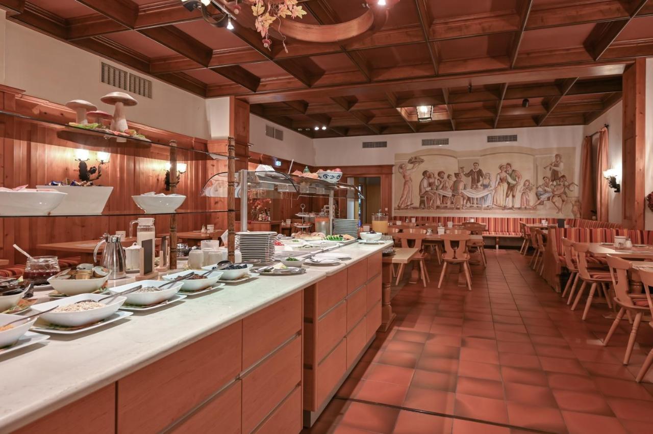 Hotel Weinbauer Швангау Екстериор снимка