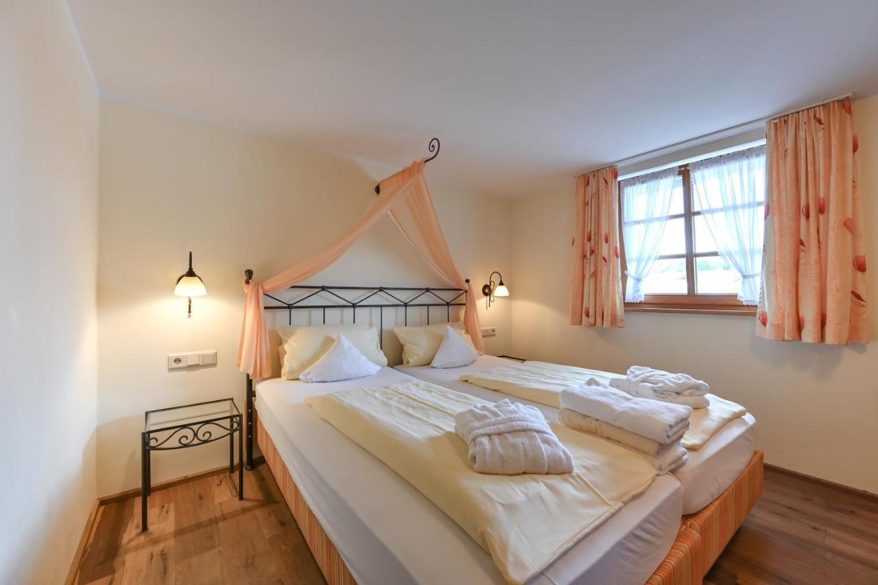 Hotel Weinbauer Швангау Екстериор снимка