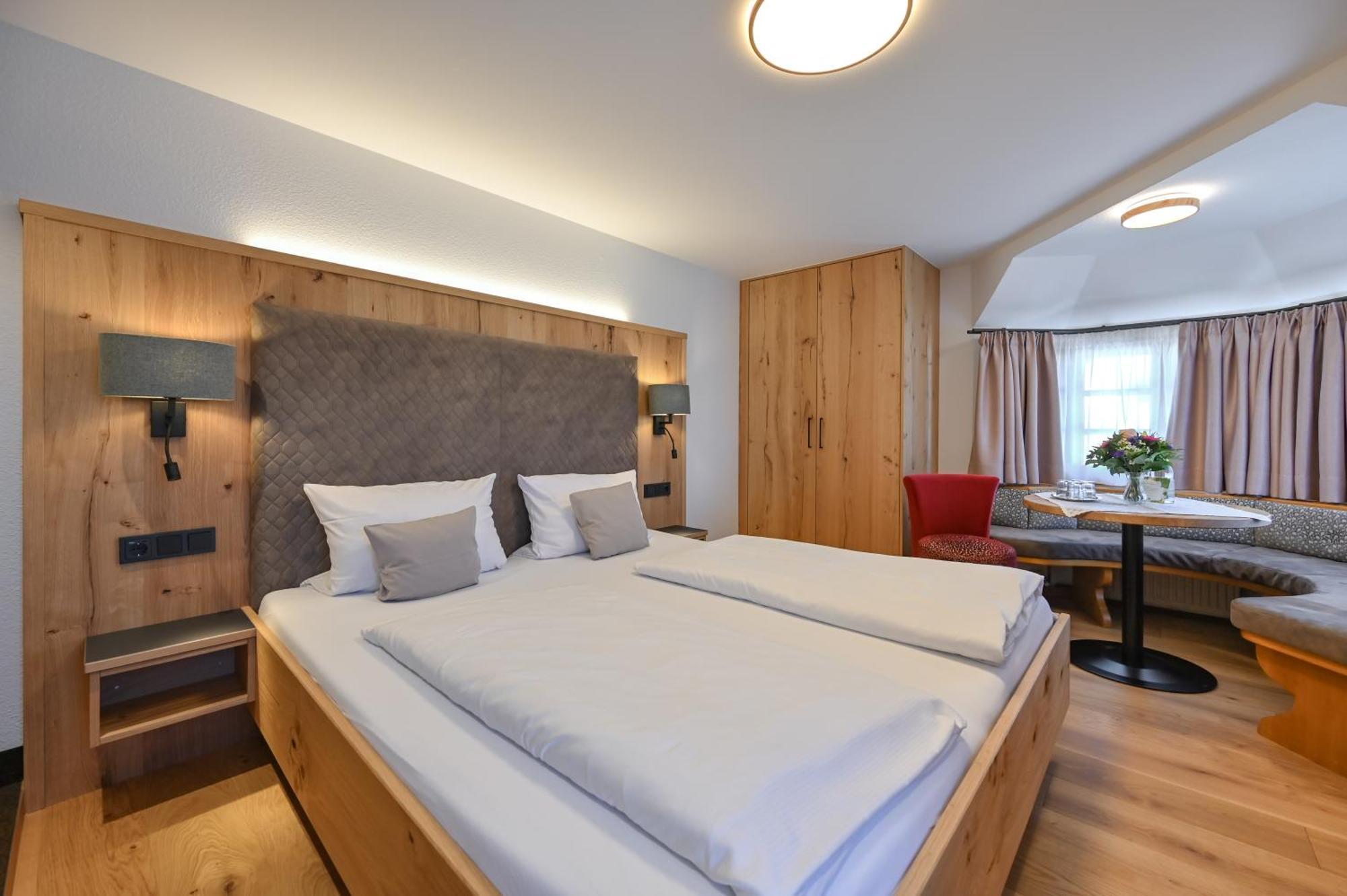 Hotel Weinbauer Швангау Екстериор снимка