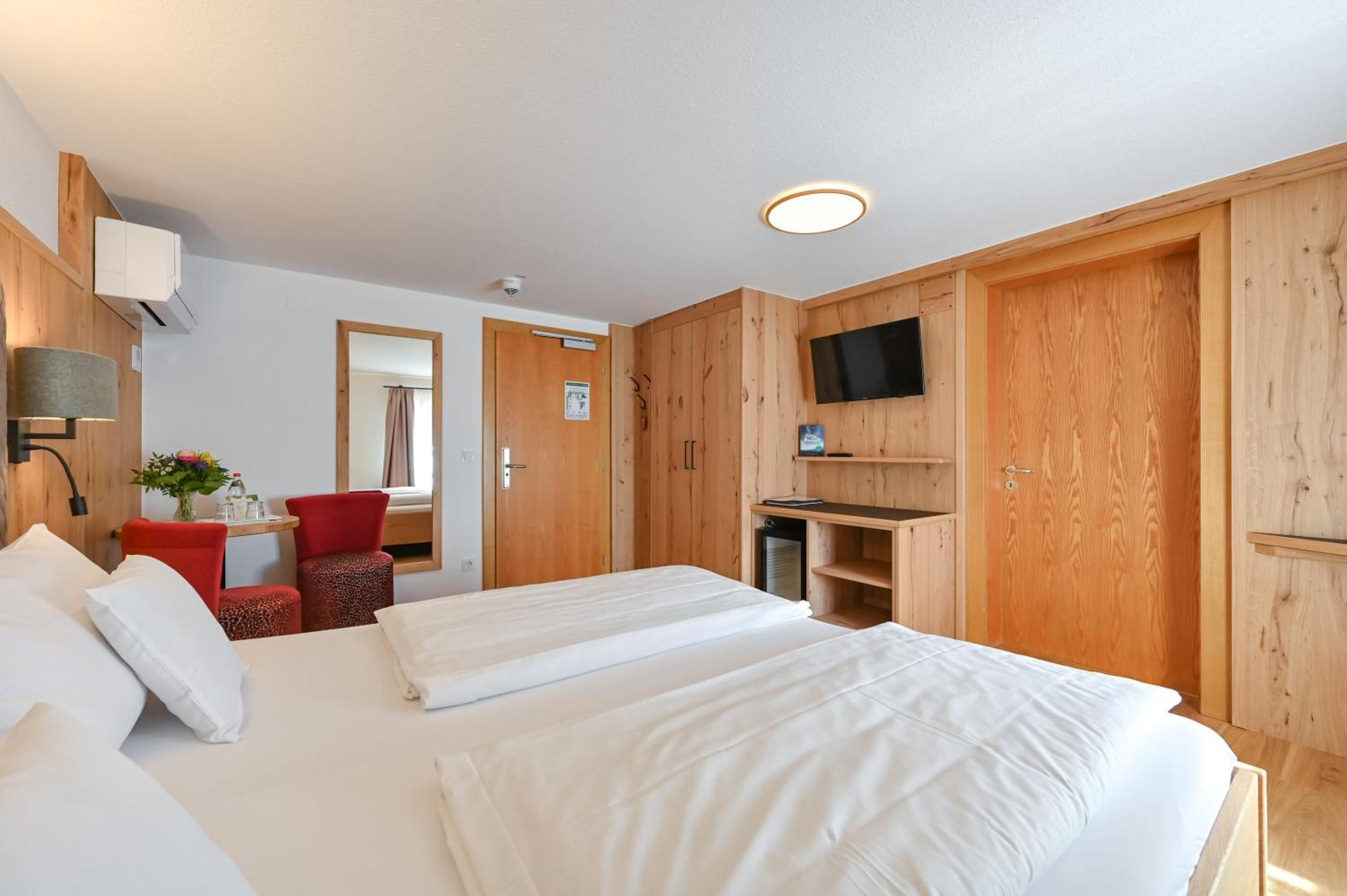 Hotel Weinbauer Швангау Екстериор снимка