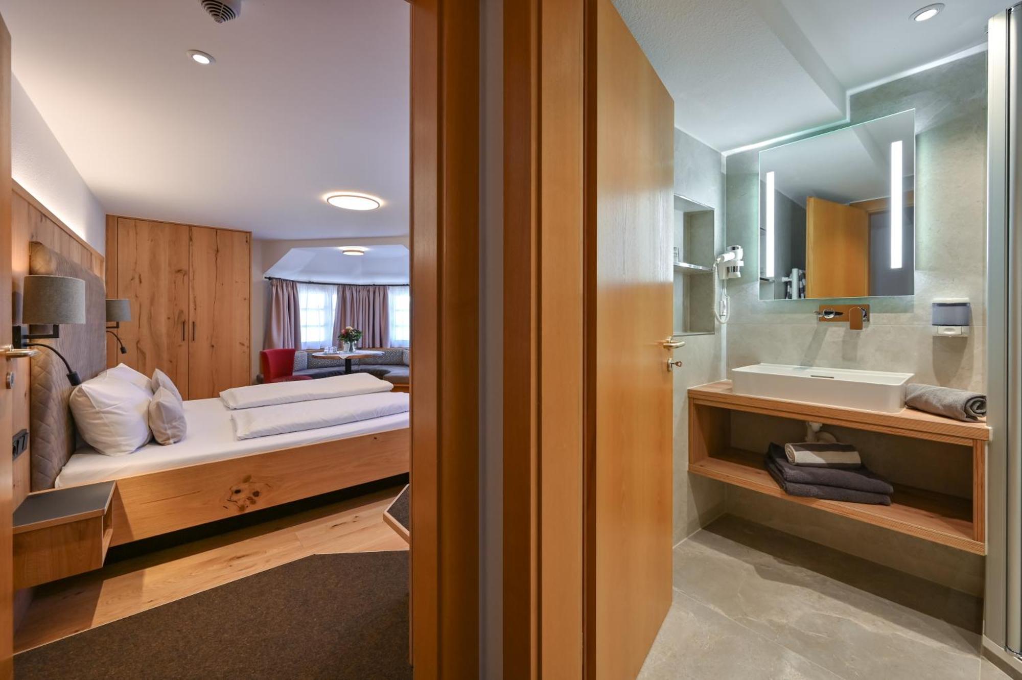 Hotel Weinbauer Швангау Екстериор снимка